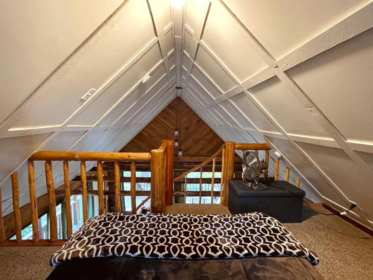 אשפורד Mt Rainier Little Red Cabin מראה חיצוני תמונה