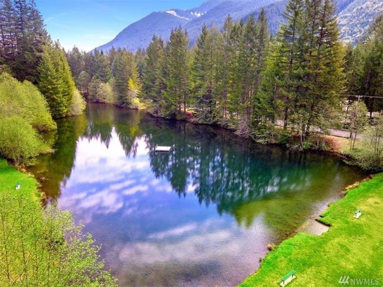 אשפורד Mt Rainier Little Red Cabin מראה חיצוני תמונה
